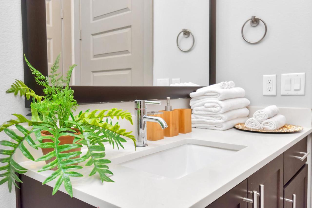 Downtown Hou 1Br Rental Car Available!! Pool Wifi Houston Extérieur photo