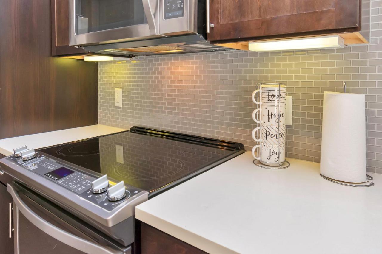 Downtown Hou 1Br Rental Car Available!! Pool Wifi Houston Extérieur photo